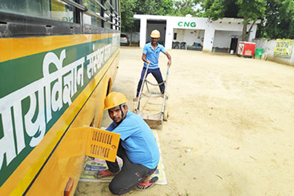 Bus CNG Cylinder Testing